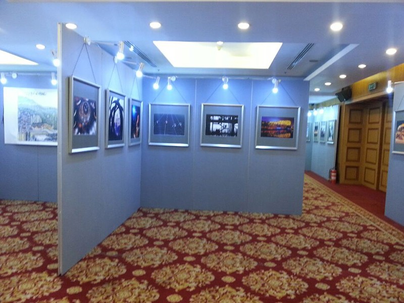灰色無(wú)縫掛畫展板